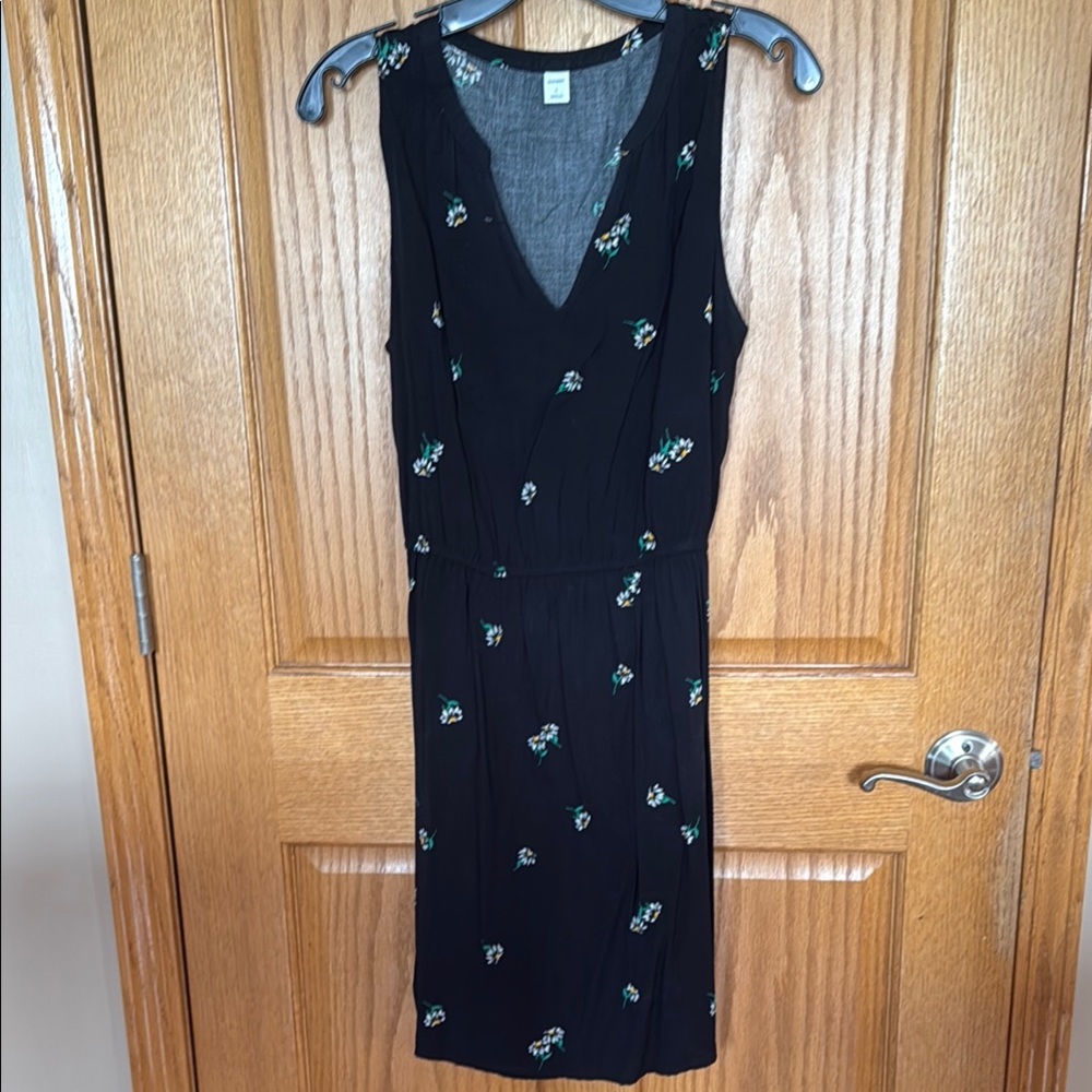 Old Navy Black Sheath Midi Dress V-Neck Sleeveless